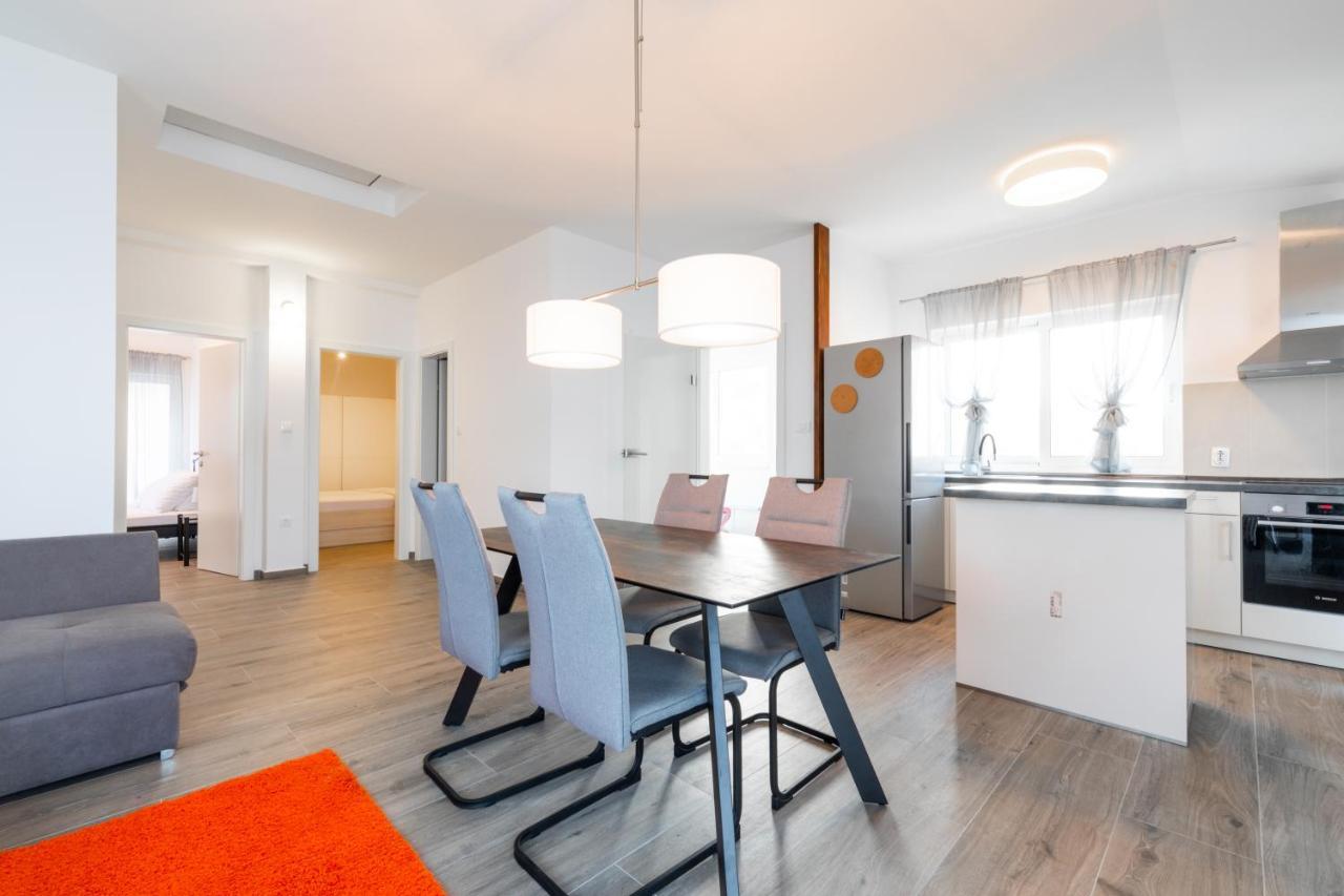 Vila Apartments Marina Blato  エクステリア 写真